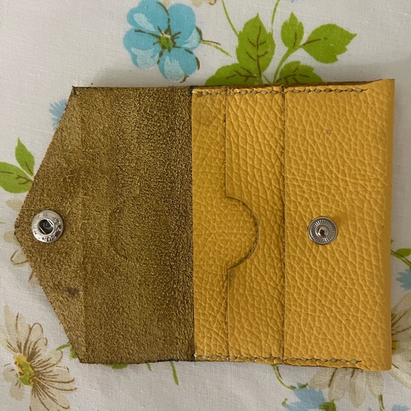 Handmade Genuine Leather Wallet - Picture 3 of 5